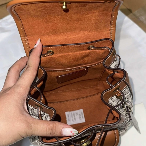 Coach backpack - Picture 2 of 5